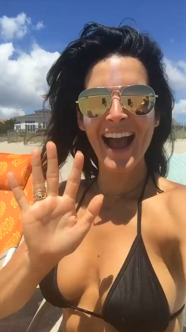 Angie Harmon -- MOSN 120416 To 011017 026.png