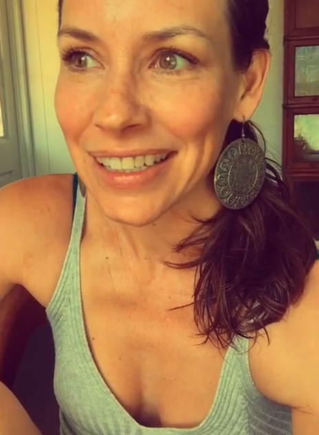 Evangelina Lilly -- MOSN Until To 081117 026.png