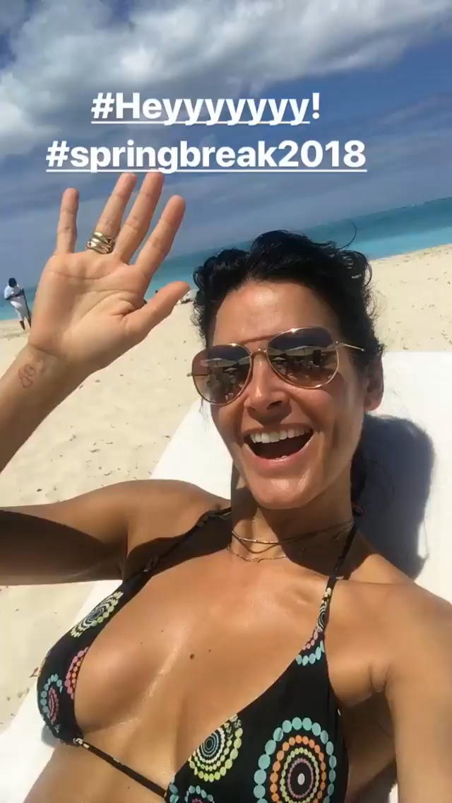 Angie Harmon -- MOSN 011017 To 020418 020.png