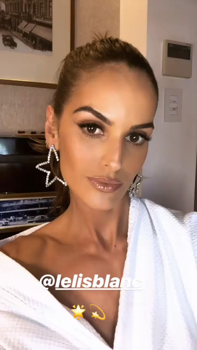 Izabel Goulart -- MOSN 160218 To 070518 027.png