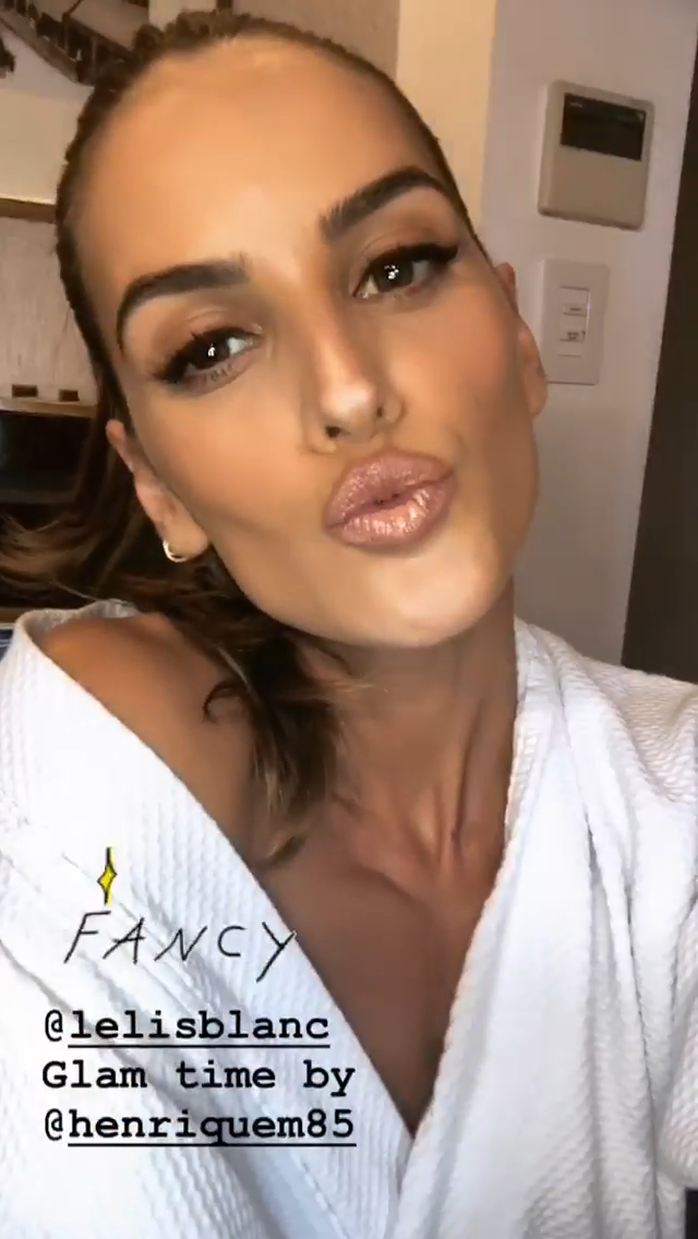 Izabel Goulart -- MOSN 160218 To 070518 034.png