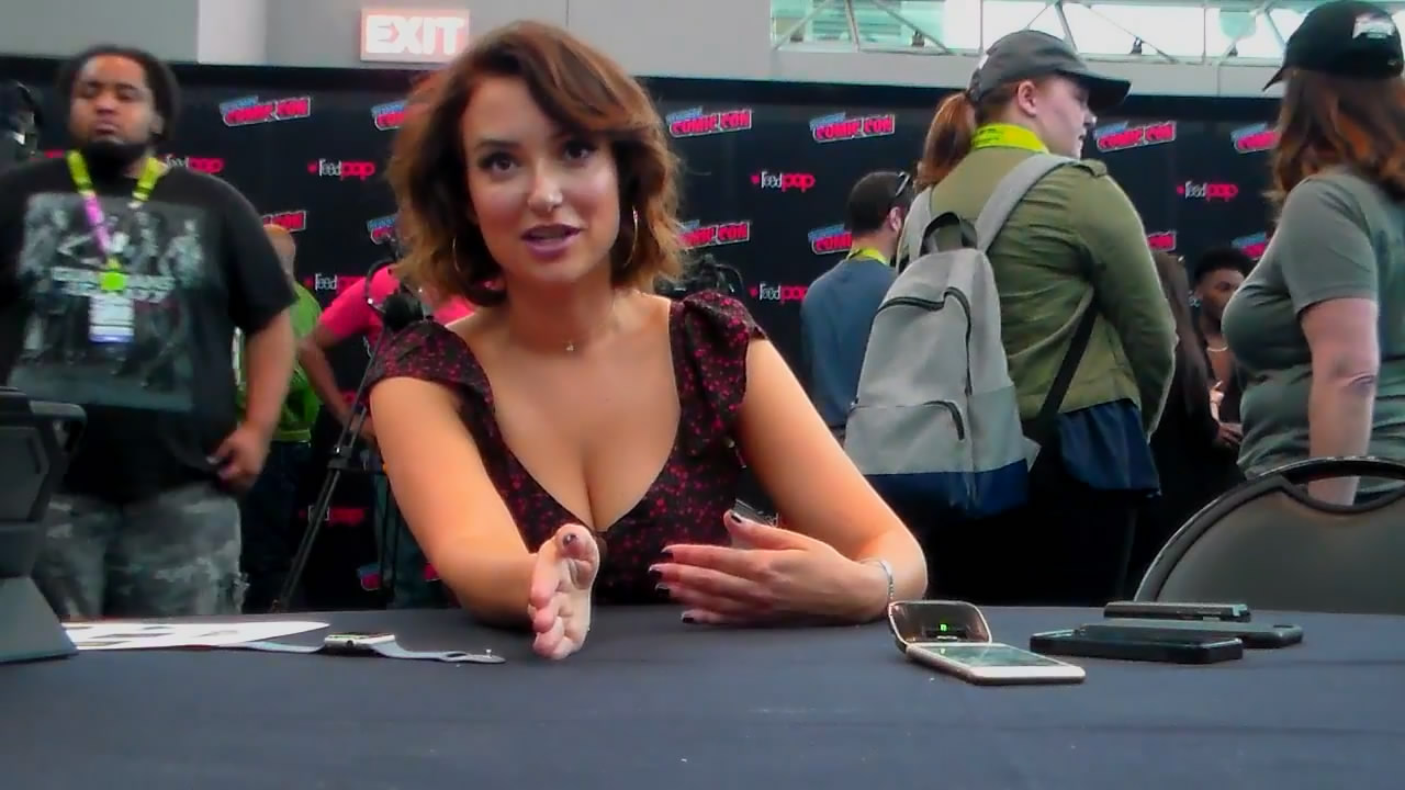 milana-vayntrub-interviewed-by-the-geekiary-at-new-york-comic-con-in-new-york-city-10618-11.jpg