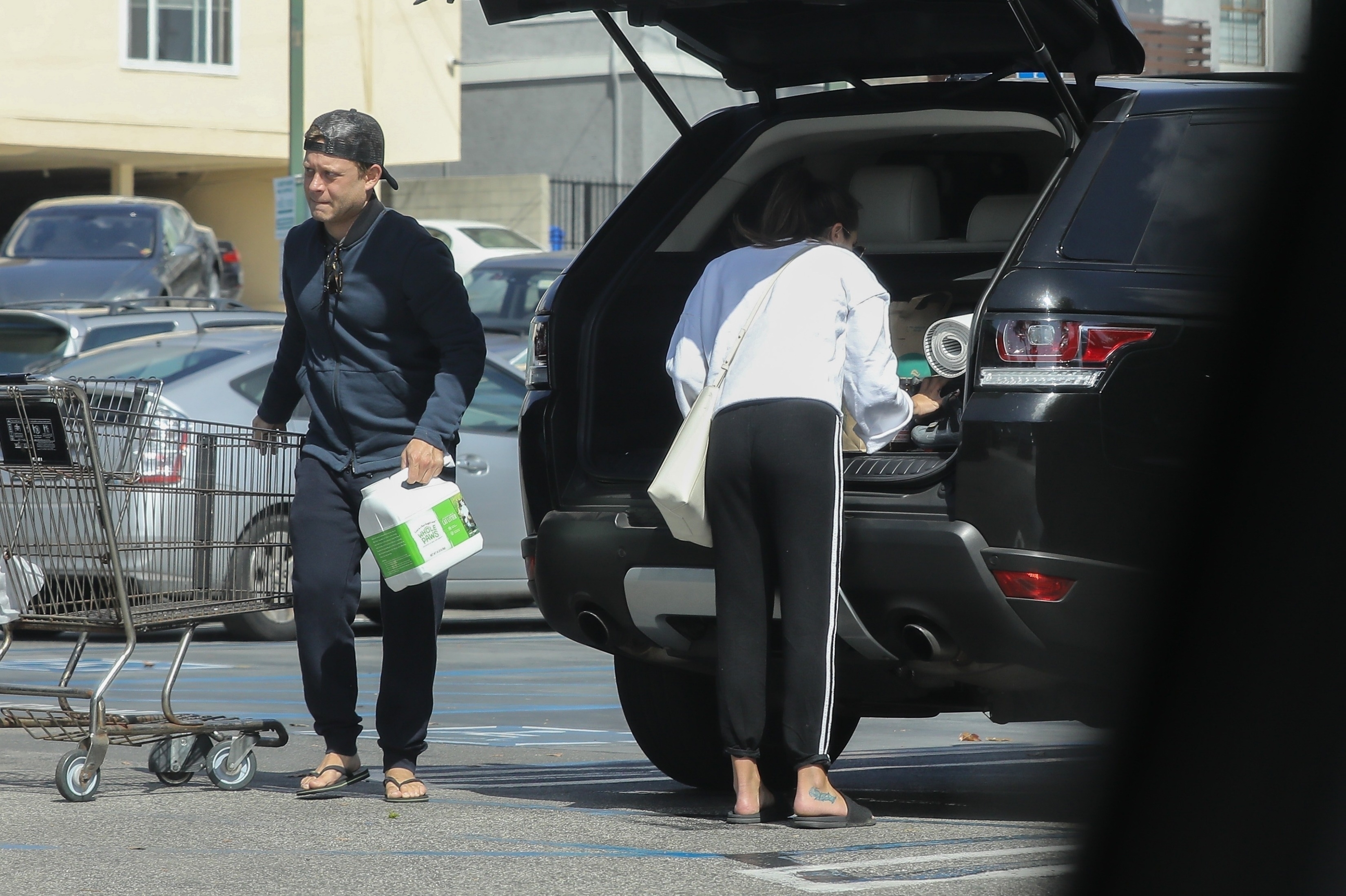 lea-michele-at-whole-foods-with-z-10072018-10.jpg