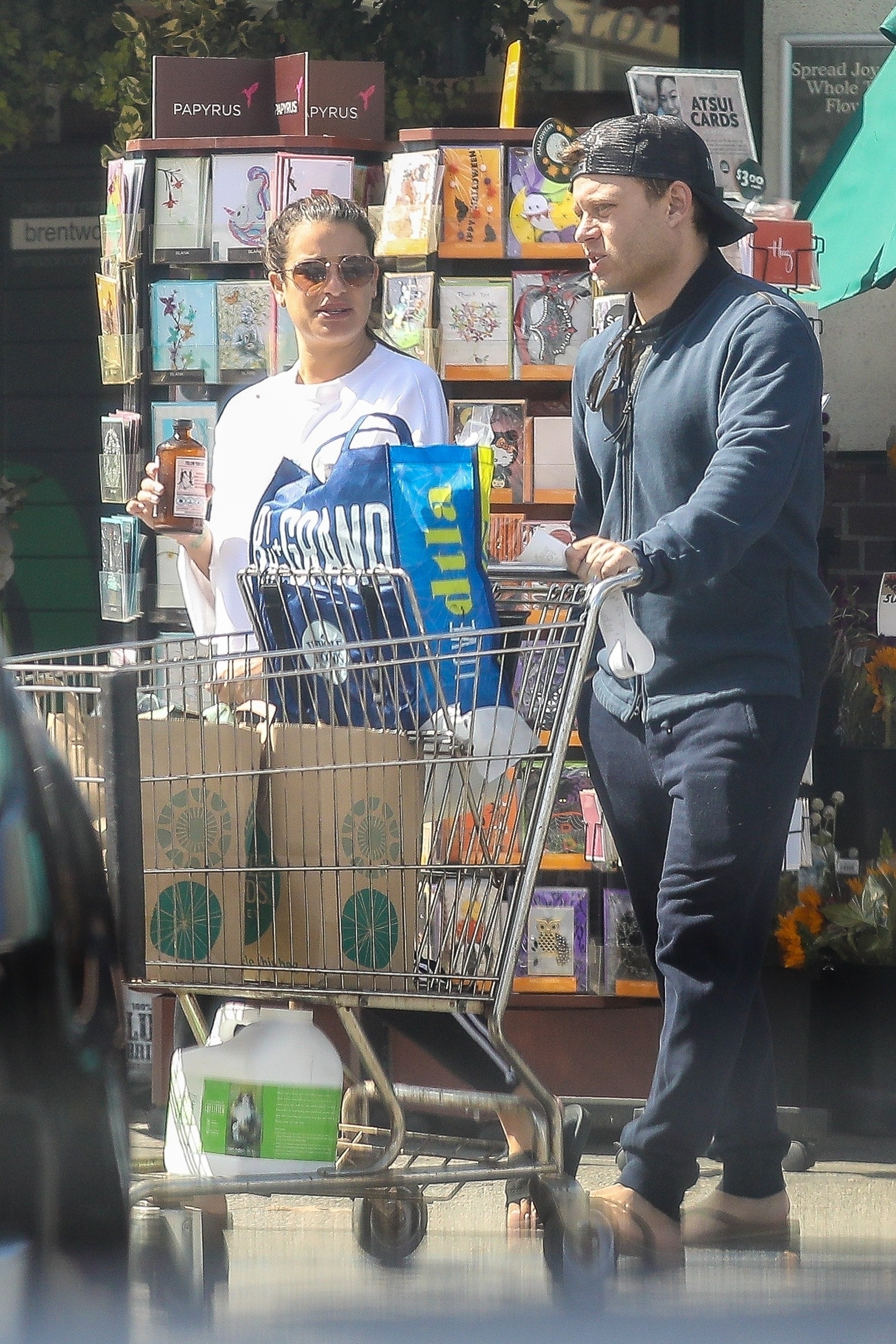 lea-michele-at-whole-foods-with-z-10072018-6.jpg