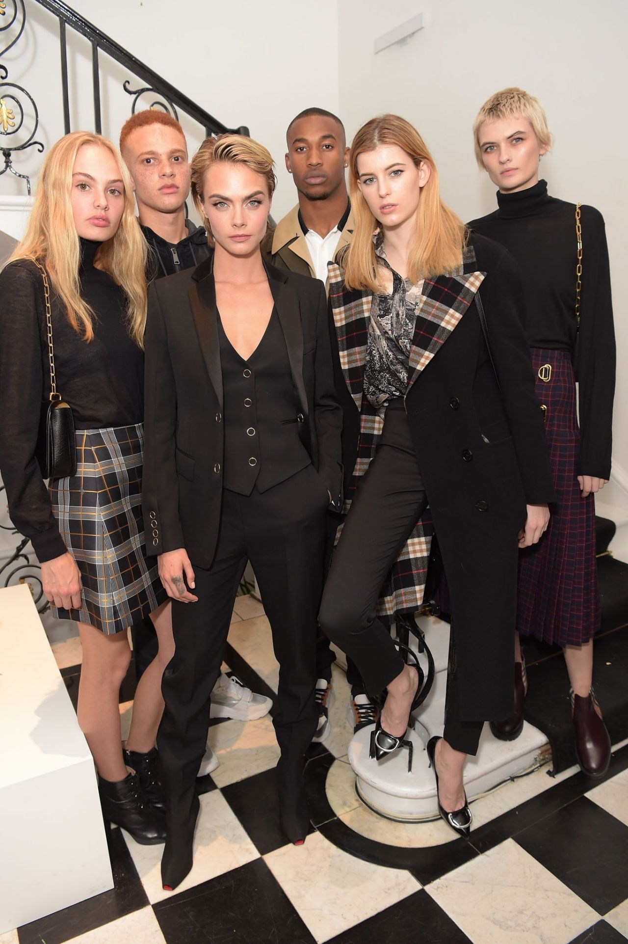 cara-delevingne-fragrance-burberry-her-launch-in-london-10-10-2018-1.jpg
