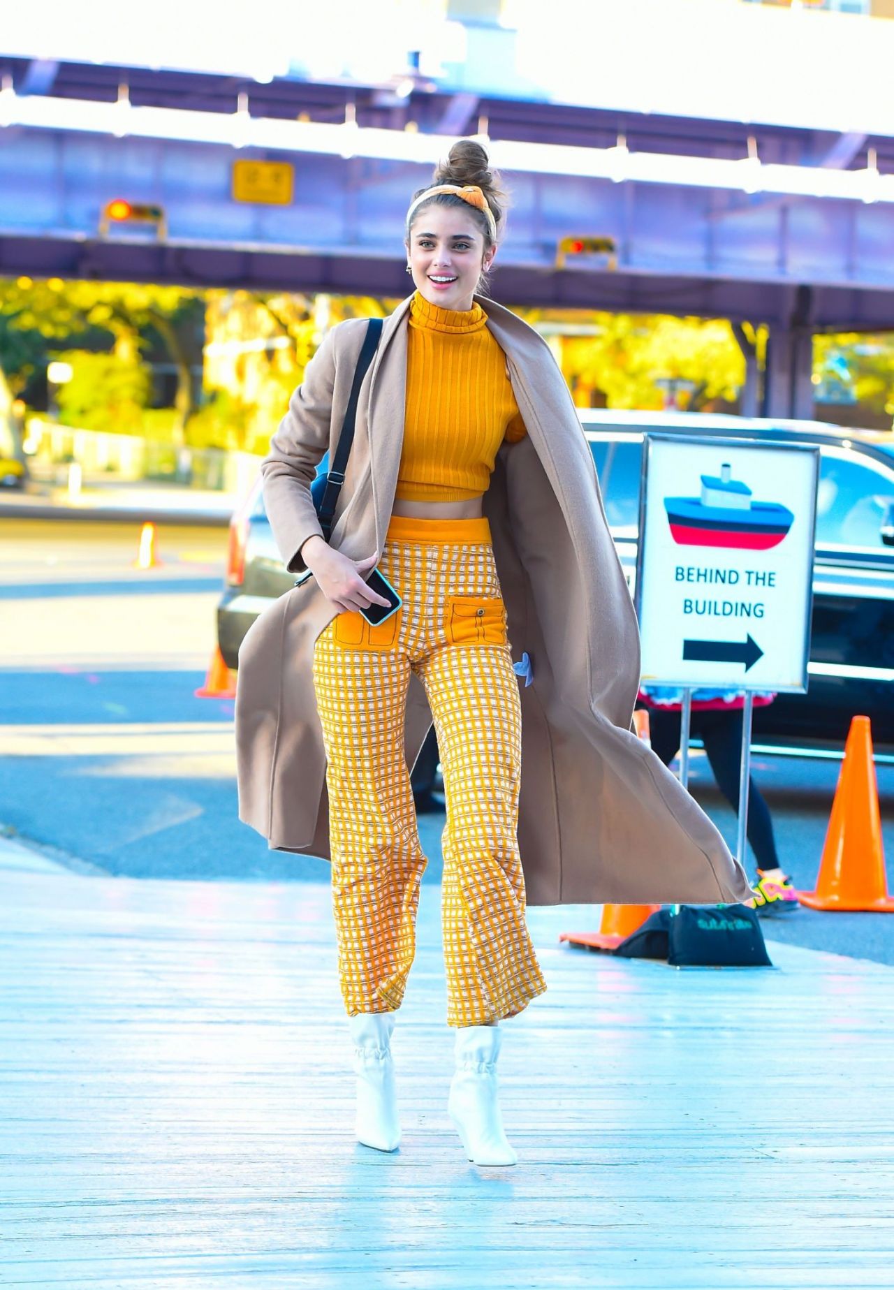 taylor-hill-is-stylish-out-in-new-york-city-10-24-2018-3.jpg
