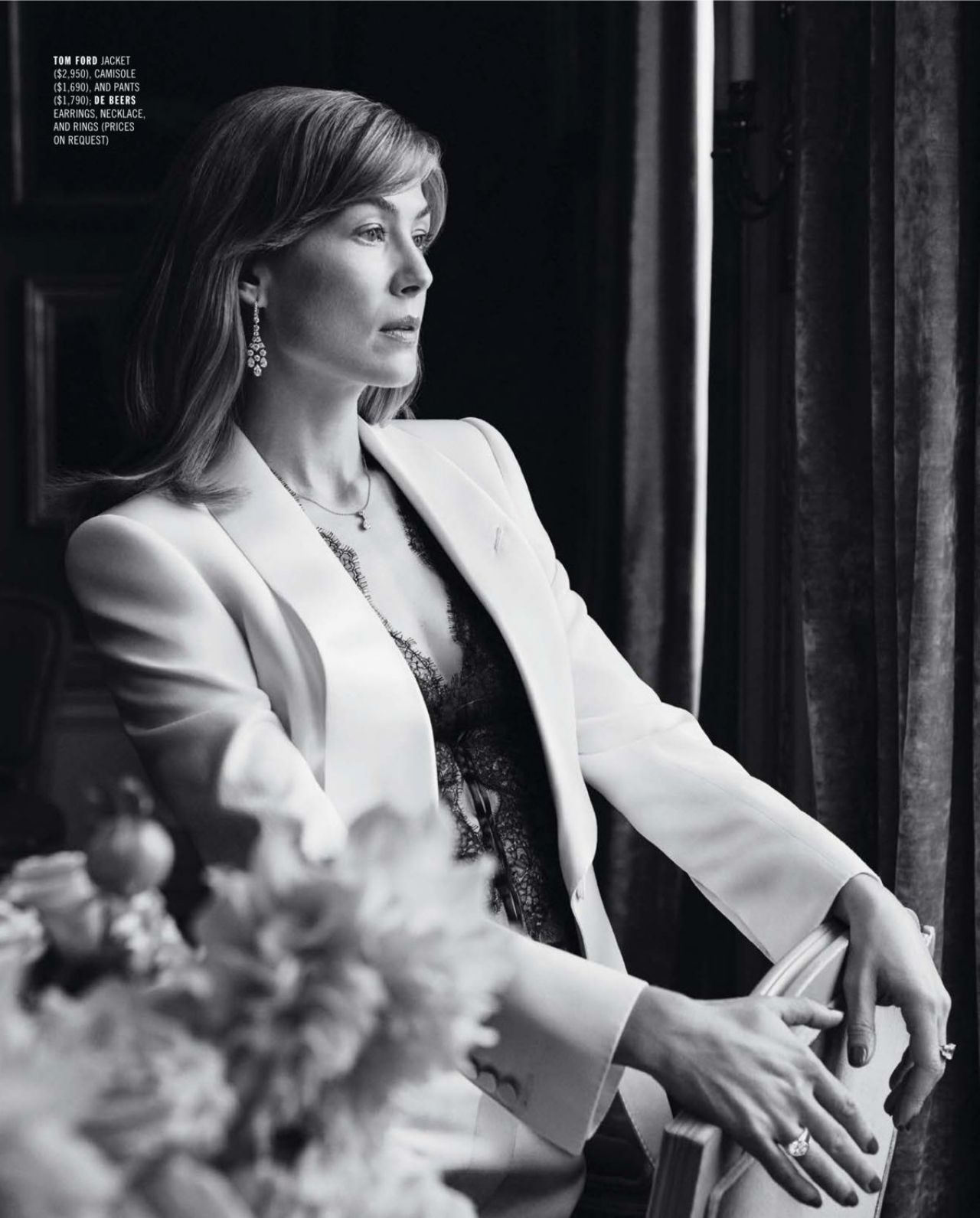 rosamund-pike-town-country-magazine-usa-2018-december-2019-january-issue-4.jpg