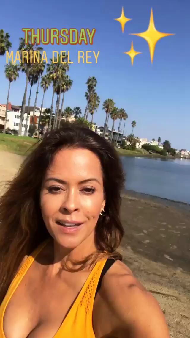 Brooke Burke -- MOSN 180918 To 151118 038.png