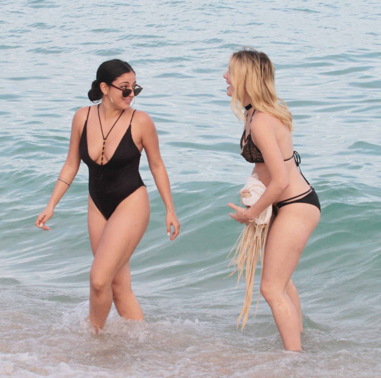 lele-pons-and-inanna-on-the-beach-in-miami-beach-6.jpg