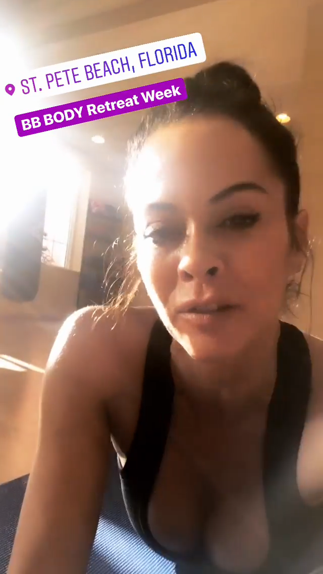 Brooke Burke -- MOSN 17118 To 160319 026.png