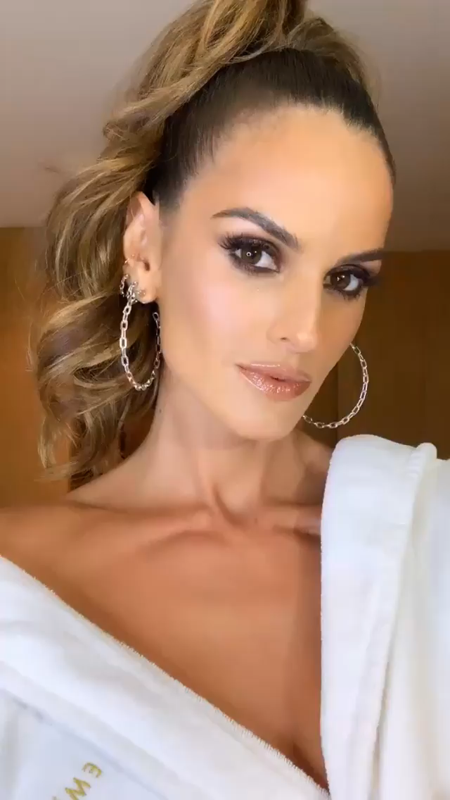 Izabel Goulart -- MOSN 200119 To 030419 028.png