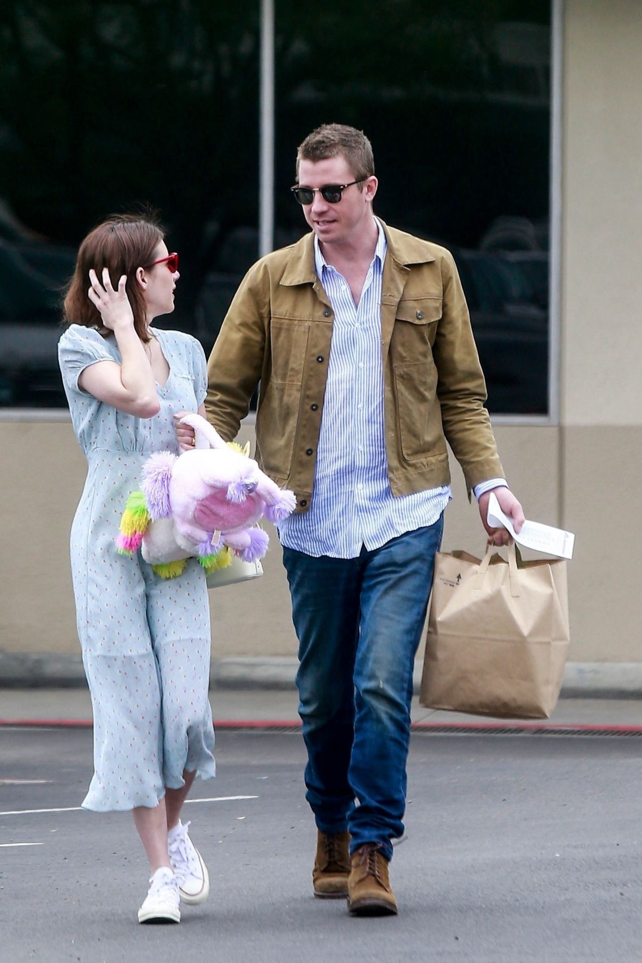 emma-roberts-shopping-on-easter-in-los-angeles-04-21-2019-8.jpg
