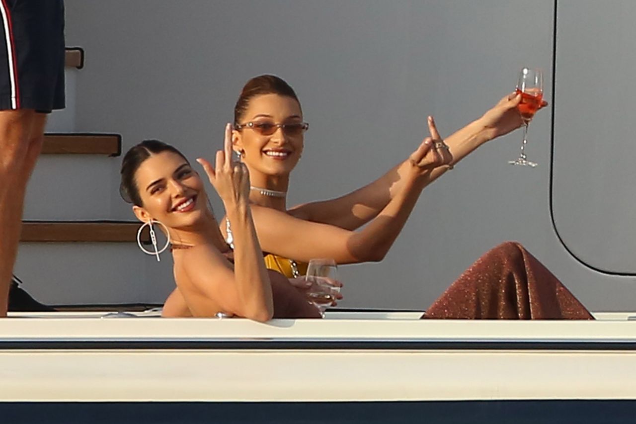 bella-hadid-and-kendall-jenner-tommy-hilfigers-yacht-in-monaco-05-25-2019-15.jpg