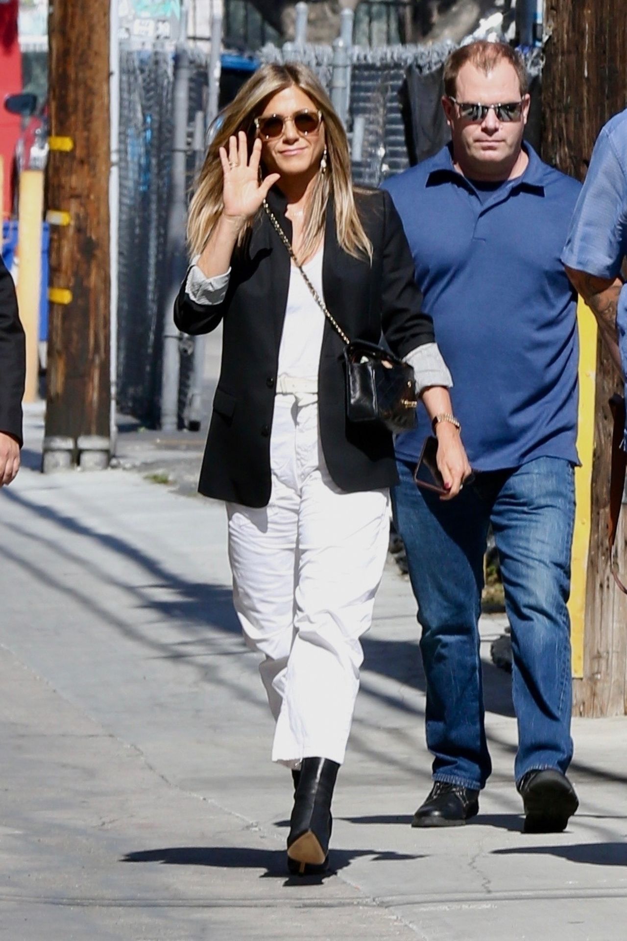 jennifer-aniston-arriving-to-appear-on-jimmy-kimmel-live-in-hollywood-05-29-2019-1.jpg