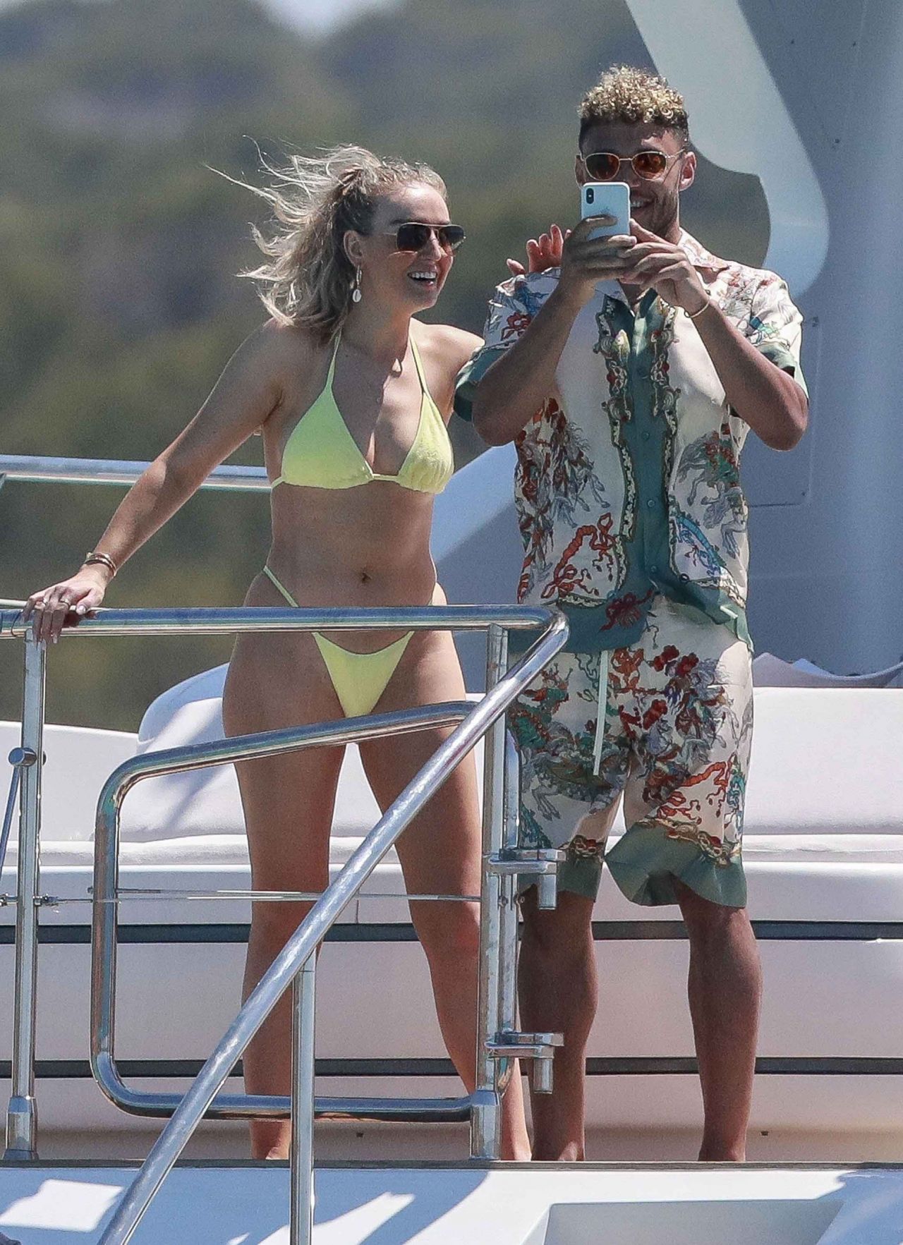 perrie-edwards-and-alex-oxlade-chamberlain-holiday-in-ibiza-06-05-2019-3.jpg