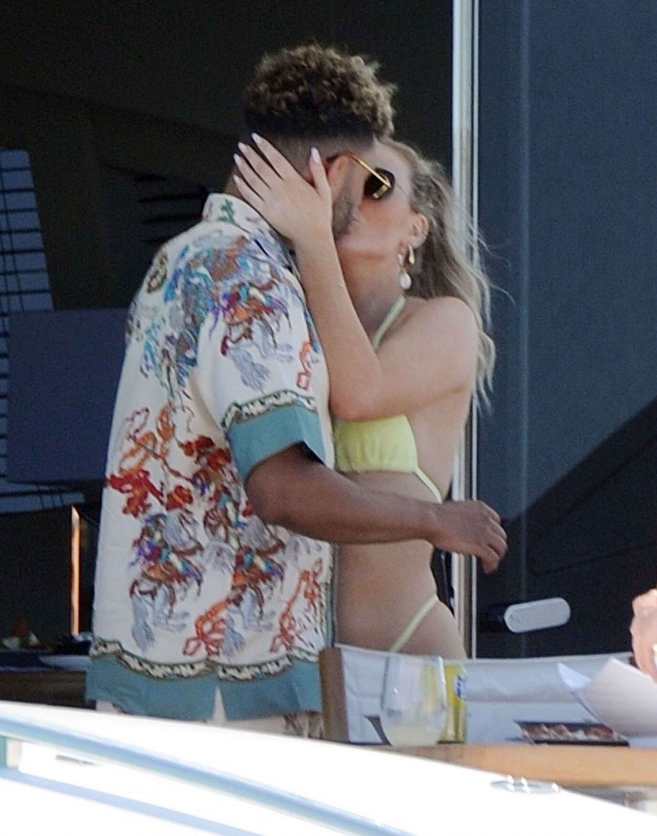 perrie-edwards-and-alex-oxlade-chamberlain-holiday-in-ibiza-06-05-2019-0.jpg