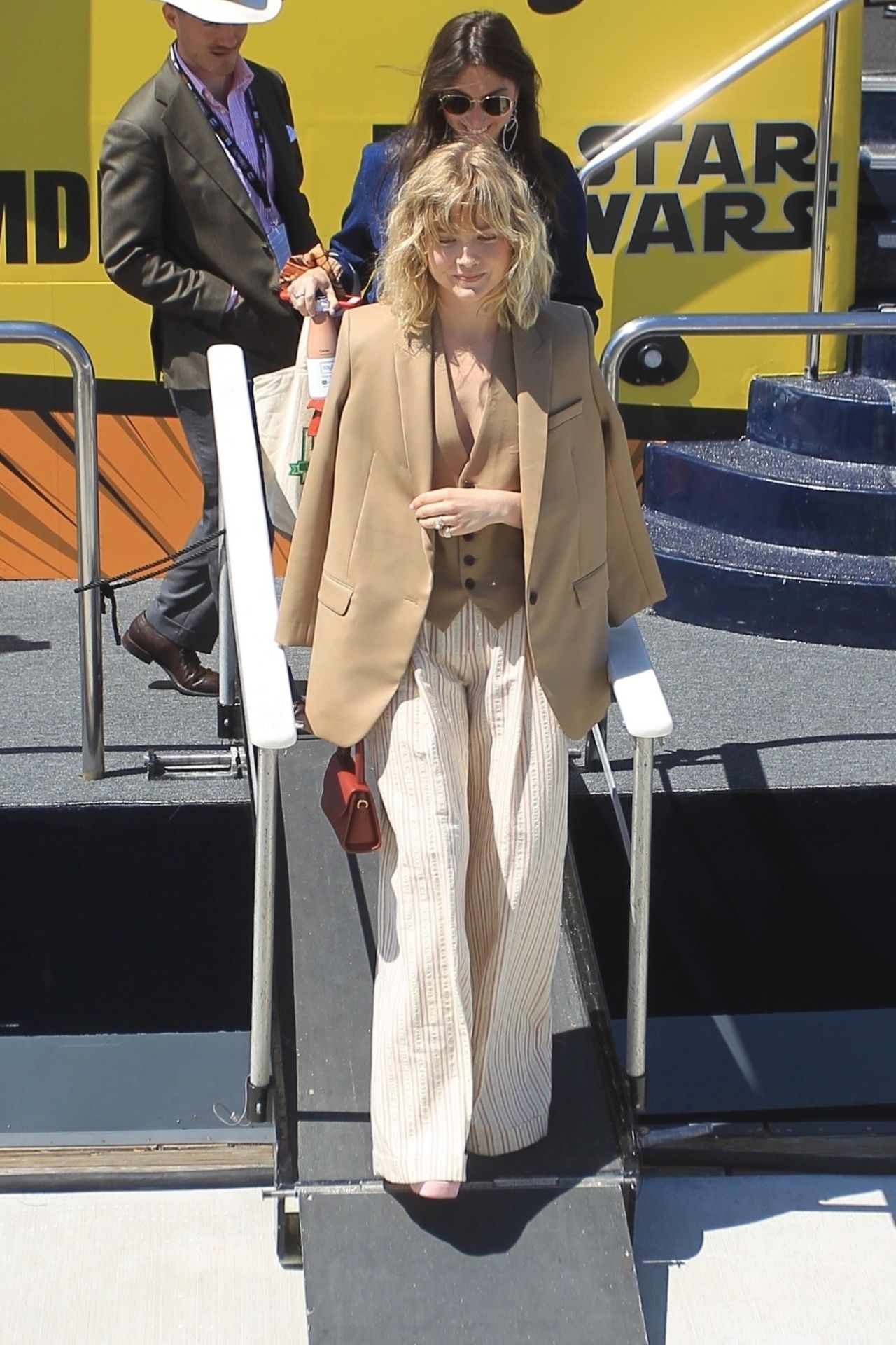 maddie-hasson-arrives-at-sdcc-2019-6.jpg
