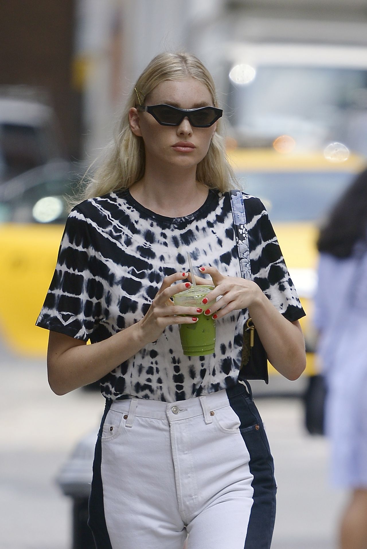 elsa-hosk-out-for-lunch-at-il-buco-in-nyc-08-21-2019-2.jpg