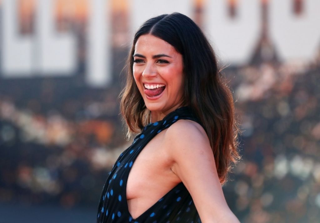 lorenza-izzo-once-upon-a-time-in-hollywood-premiere-in-la-2.jpg