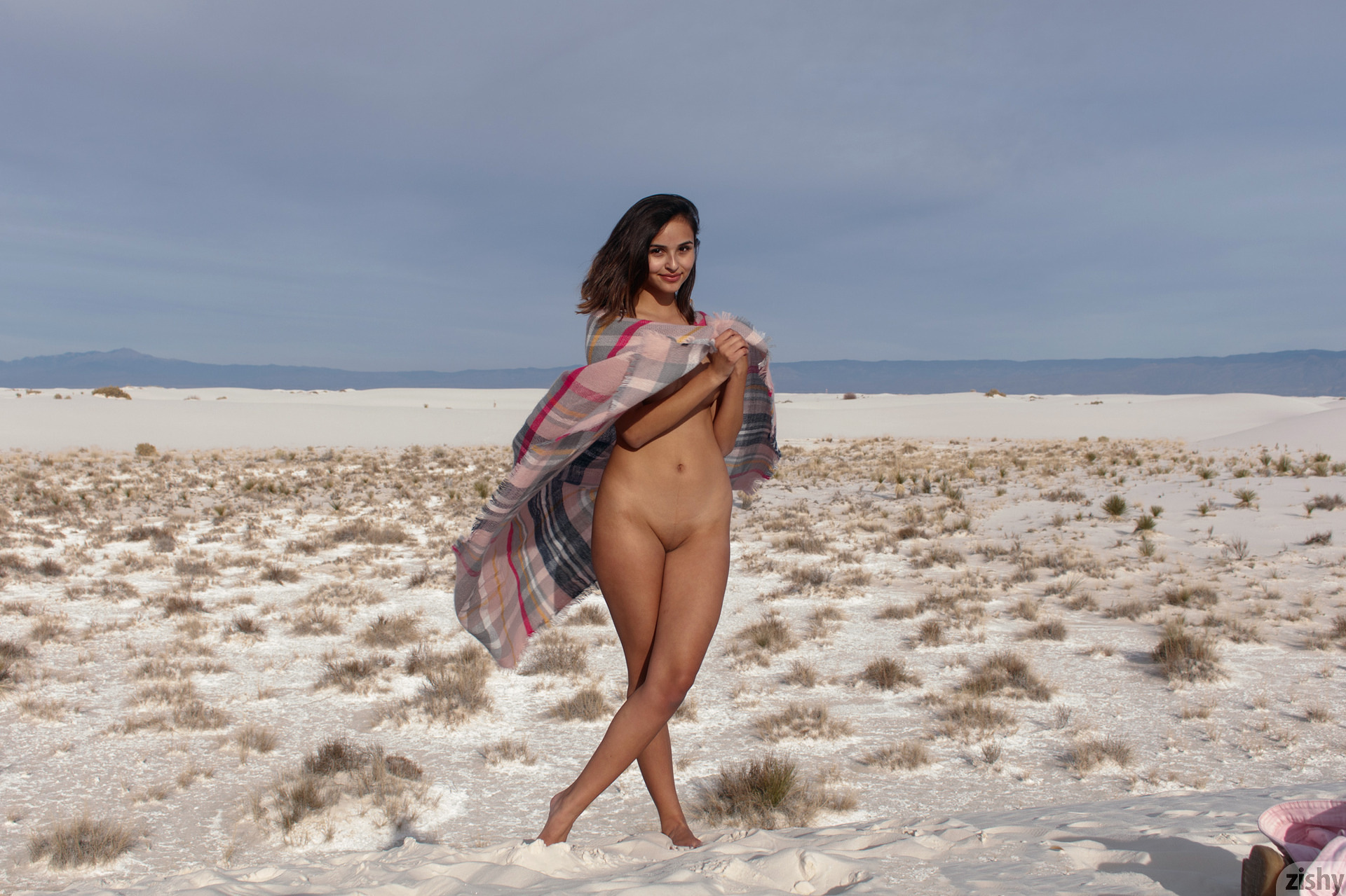 ZH-2019-11-27 - Alejandra Cobos - White Sands 3 (1).jpg