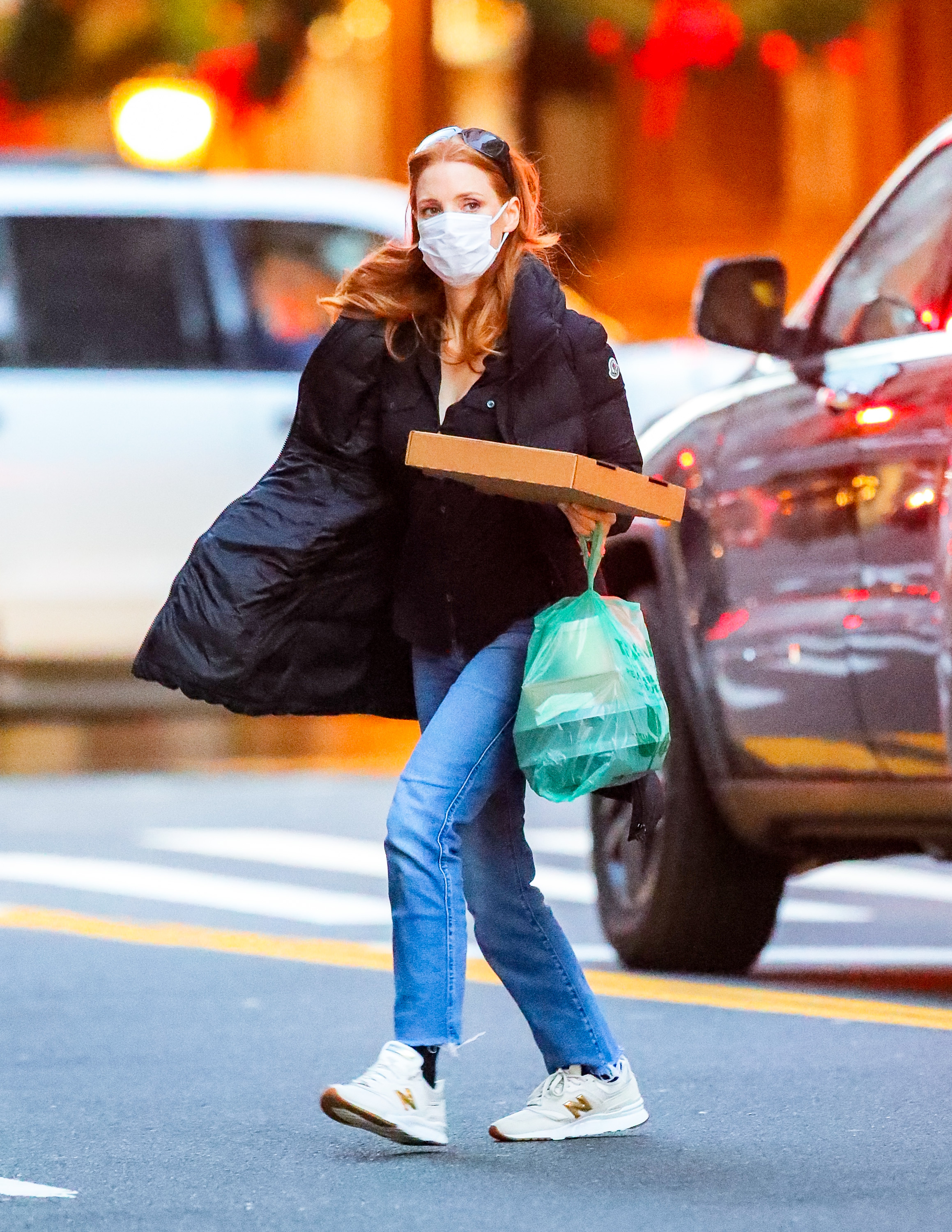 jessica_chastain_-_in_nyc_20201129__4_.jpg